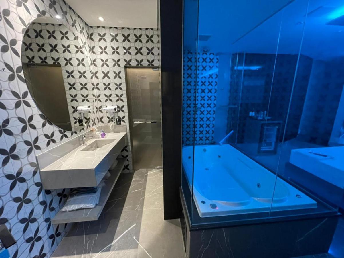 Motel Dubai Bh (Adults Only) Бело Оризонти Екстериор снимка